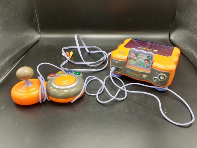 Vtech Vsmile avec 1 manette, 7 jeux et étui de transport