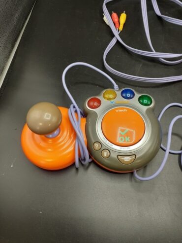 Vtech Vsmile avec 1 manette, 7 jeux et étui de transport