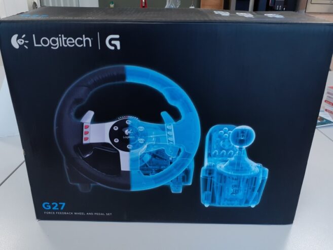 Remise du Black Friday. Volant à retour de force Logitech G27, pédales et boîte d’origine