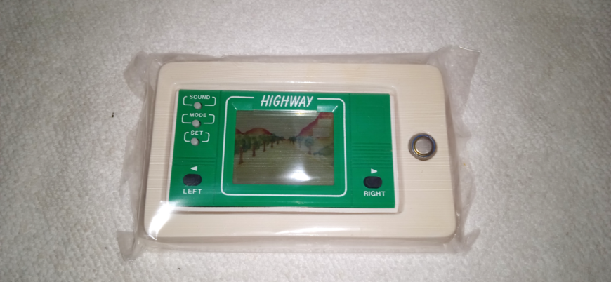 Jeu d’arcade LCD Highway dans son emballage d’origine